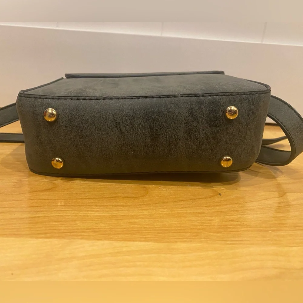 Dark Grey Marble Crossbody Purse - Picture 7 of 12